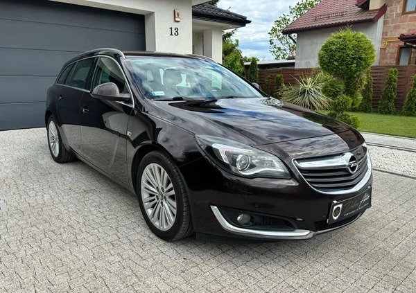 Opel Insignia cena 39900 przebieg: 176000, rok produkcji 2015 z Biskupiec małe 781